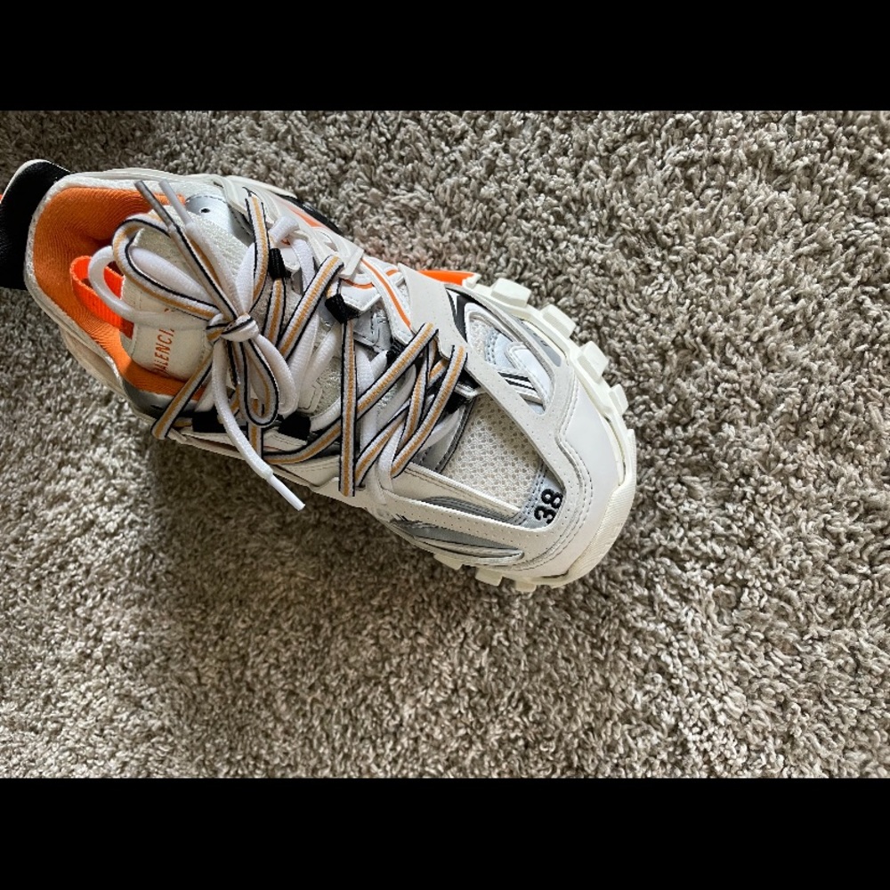 Ladies sneaker